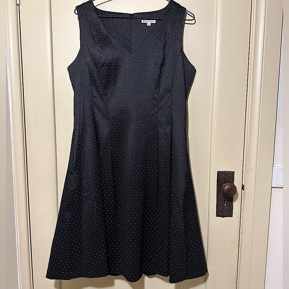 TARGET | Fit & Flare Dress | Size 18 | EUC - Picture 8 of 11